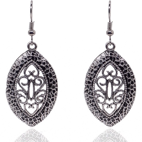 Antiqued Silver Tone Ellipse Earrings - Picture 6 of 8